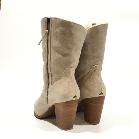 UGG Lynda Western Heeled Boots -Natural White Suede -US 10 -NEW - Picture 2 of 9